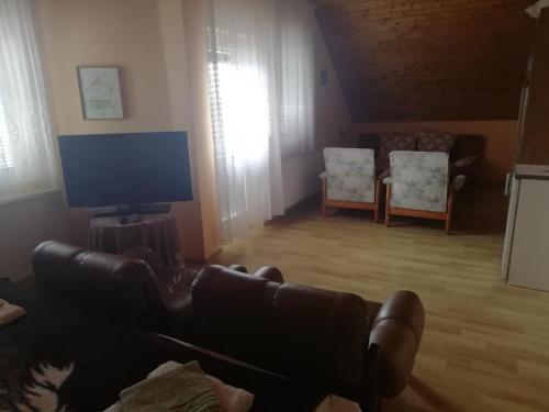  Petra Apartman in Alsópáhok