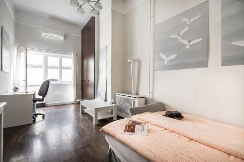  BpR Home of Beauty with balcony & A/C in Budapest