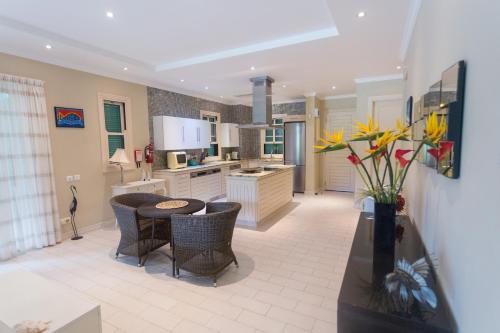 Eden Island Luxury Two Bedroom Apartment