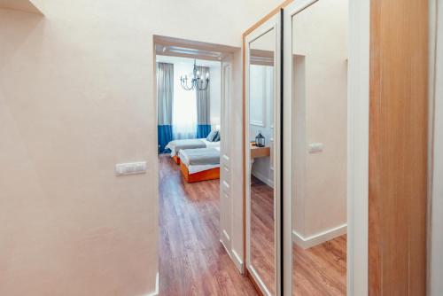 Miha Luxury Apartment - image 6