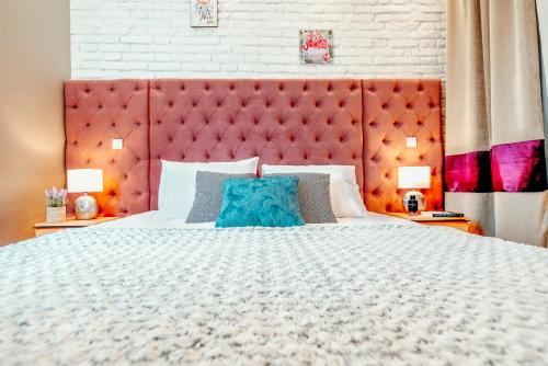 Miha Luxury Apartment - image 8