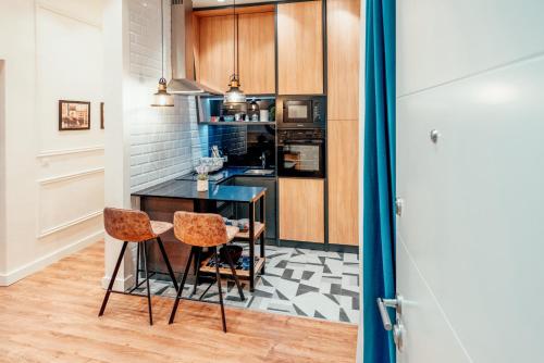 Miha Luxury Apartment - image 11