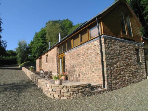 Ecocottage In Tranquil Setting