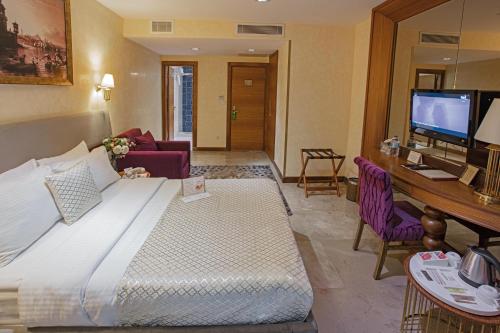 Double Room image 5