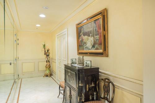 FOCH-CHAMPS ELYSEES Suites - image 2