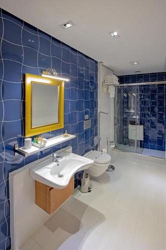 Standard Triple Room image 4
