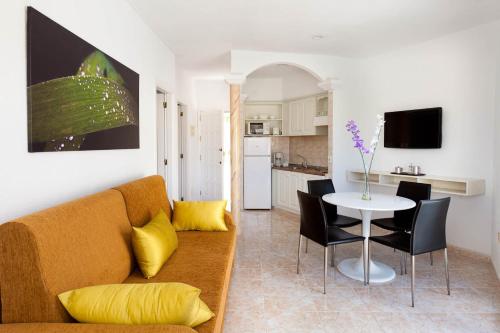 Checkin Bungalows Atlántida - main image