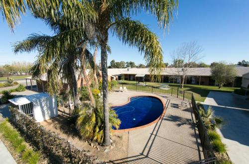 Úszómedence, Ashleigh Court Motor Inn and Cabins in Mulwala