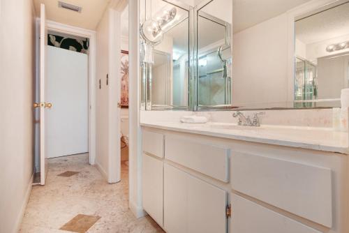 Gulf Terrace 181 - main image