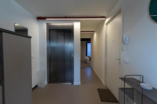 One-Bedroom Apartment - Via Sant'Alessio 30 image 6