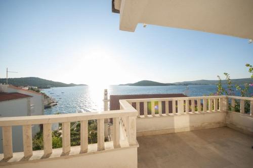 Two-Bedroom Apartment with Sea View