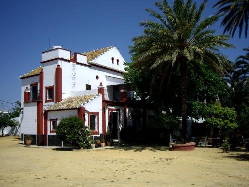 "HACIENDA DE GRACIA " Charming and typical andalusian house in Sevilla urban area