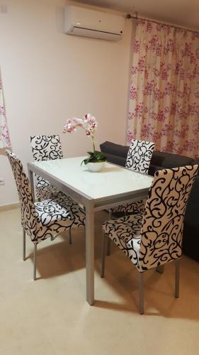 APARTAMENTO GAUCIN