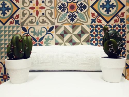 Hostal Erasmus by gaiarooms - main image