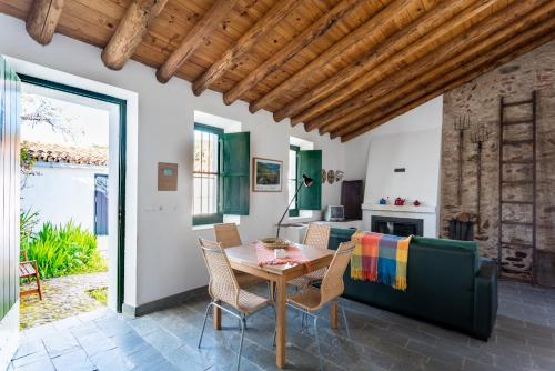 Casa del Ingeniero ,4 Hab 8 Pers Alberca, barbacoa in 格拉納多