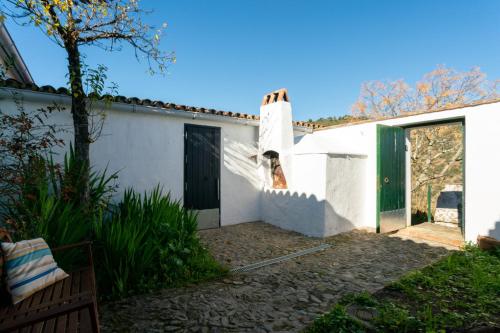 Casa del Ingeniero ,4 Hab 8 Pers Alberca, barbacoa in 格拉納多