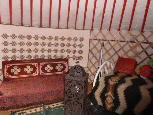 Yurt (6 Adults)