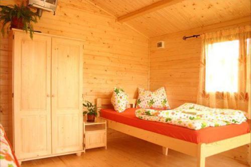 1 twin bed