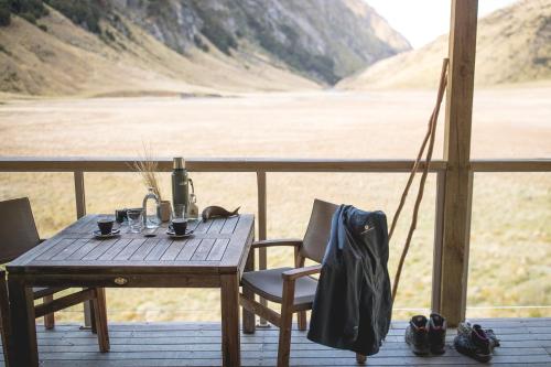 Minaret Station Alpine Lodge - Photo 2 in Minaret Bay, New Zealand