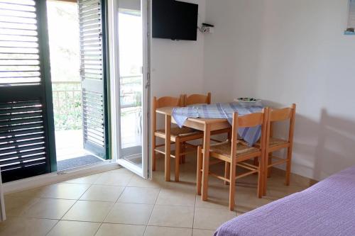 Apartments by the sea Loviste Peljesac - 10197 - image 8
