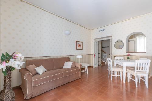 Town House Roma - image 9