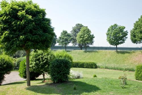Hotel Chrisma - image 4