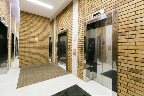 Apartments Freedom on Derzhavina - image 4