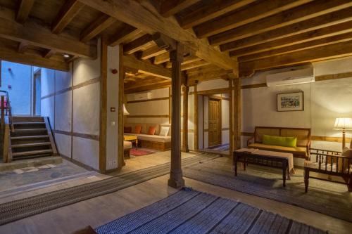 Serena Khaplu Palace