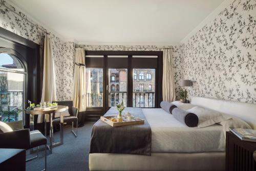 Ercilla Embarcadero Ercilla Embarcadero is a popular choice amongst travelers in Bilbao, whether exploring or just passing through. The property offers guests a range of services and amenities designed to provide comfort