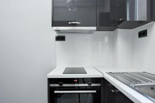 Charming Studio Apartment - main image