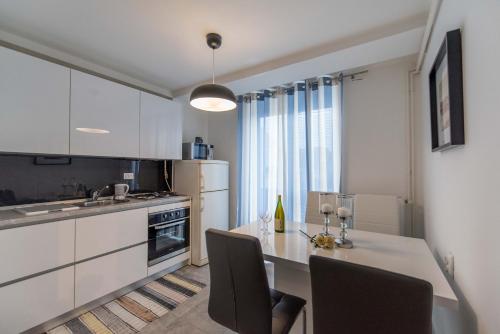  Apartman Lux, Unterkunft in Daruvar