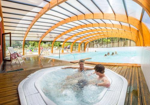 Camping La Pinède - image 12