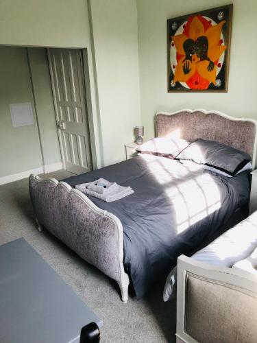 Regency Rooms Guesthouse - image 4