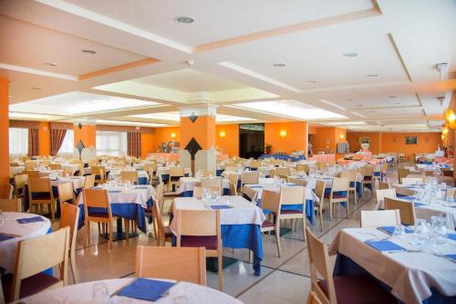 Restorāns, Hotel Village Paradise in Mandatoriccio Mare