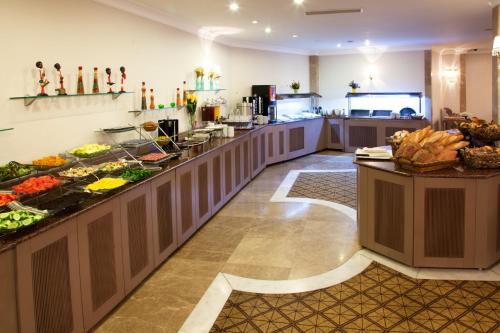 Black Bird Hotel - image 24