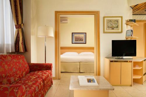 Фотография номера апарт отеля UNAWAY Hotel & Residence Quark Due Milano