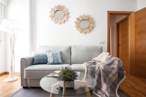 One-Bedroom Apartment image 8