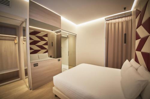 iH Hotels Milano Ambasciatori - image 2