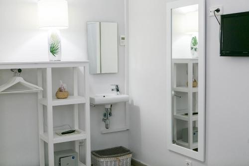 Blanc Guest House - image 8