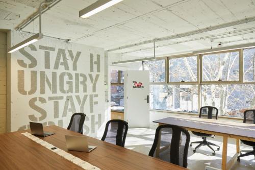 Unite Hostel Barcelona - main image