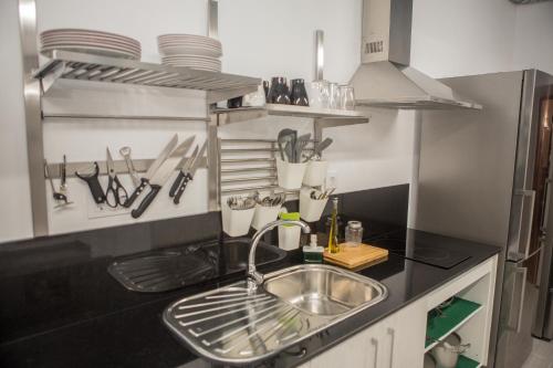 Vivian's Guest House - image 9