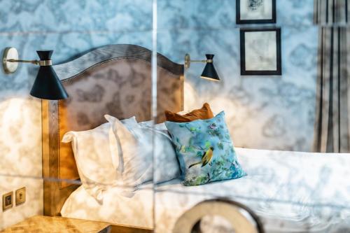 1 queen bed