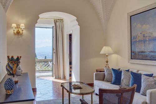 Premium Junior Suite with Terrace and Sea View