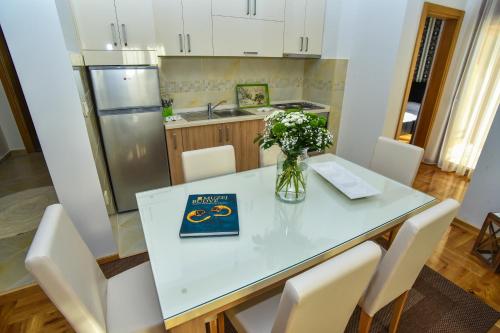 Vista Mar Apartments - image 5