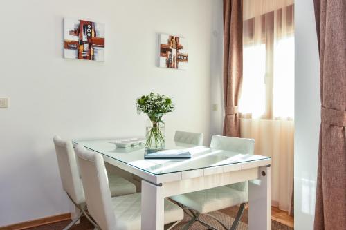 Vista Mar Apartments - image 7