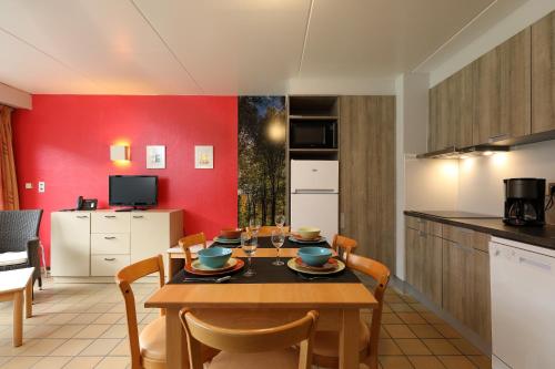 кухня, Floreal La Roche-en-Ardenne in Ла Роше-ен-Арденне