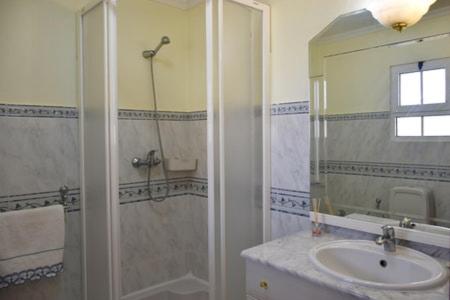  VILLA SERRADO DA CRUZ "The Sun Shines Every Day's" in Paul do Mar