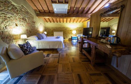 Book the Deluxe Double Room Deluxe Double Room