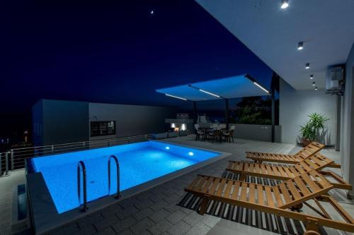 Apartment Stanko in Makarska, private pool
