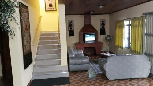 HOTEL LAREIRA in ซาโอโจเซ่ ดอสแคมพอส